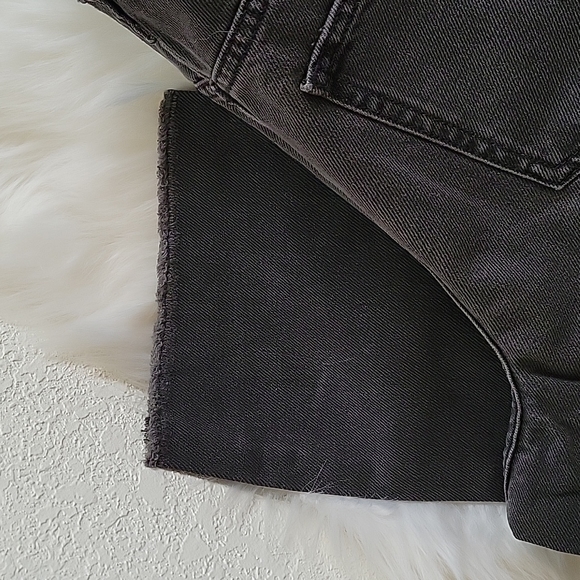 Universal Thread High Rise Straight Leg Jeans. NEW!! Never worn. - Picture 6 of 8